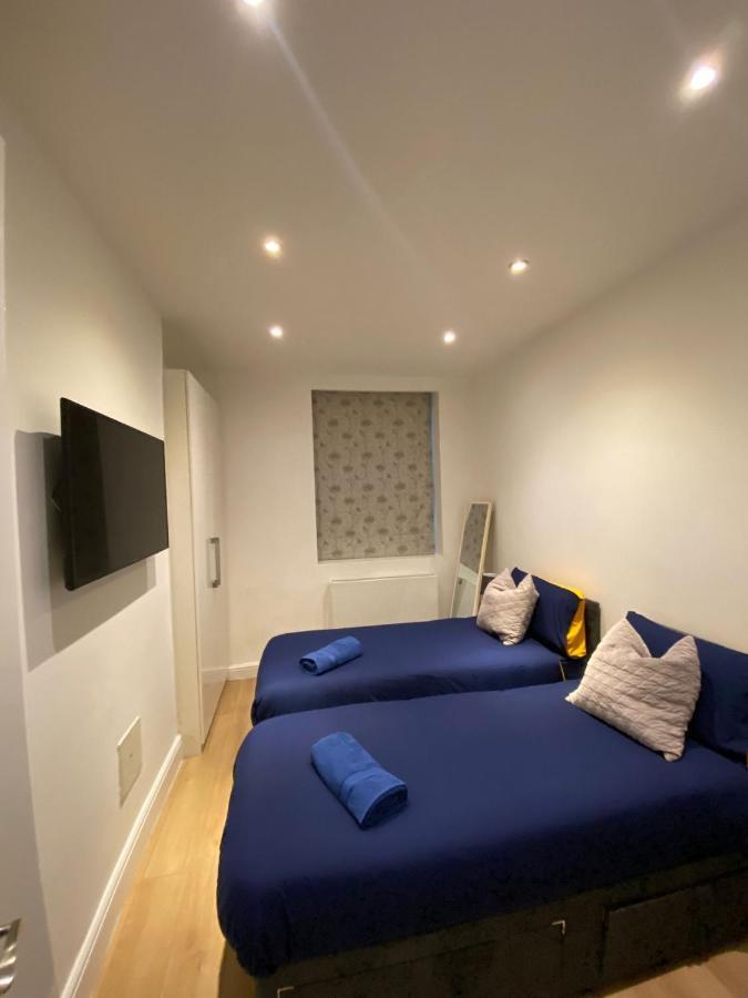 Elegant 2 Bed Flat In Chiswick Daire Londra Dış mekan fotoğraf
